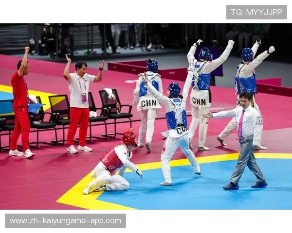 中国跆拳道队回勇，一晚夺三冠